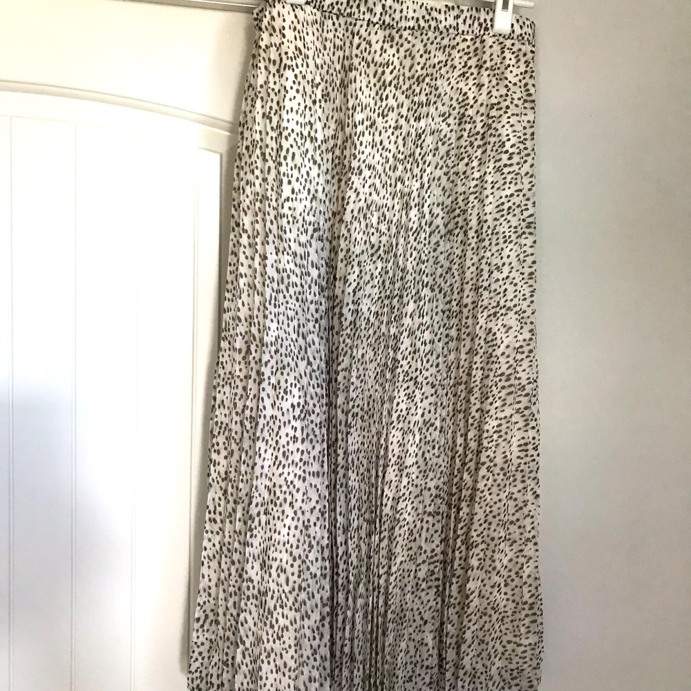 Chaps lined, pleated maxi skirt